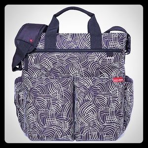 Skip hop signature diaper bag